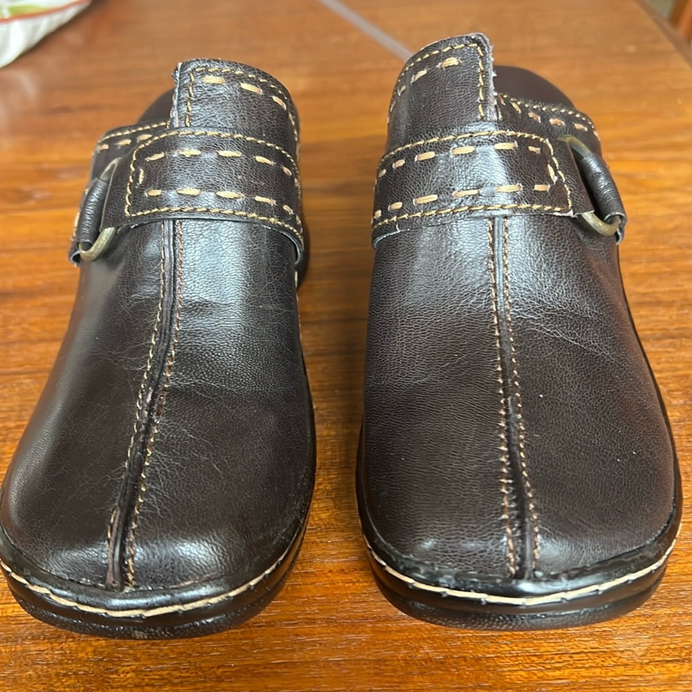 B.O.C. Dark Brown b.o.c.clogs size 7/38 Medium